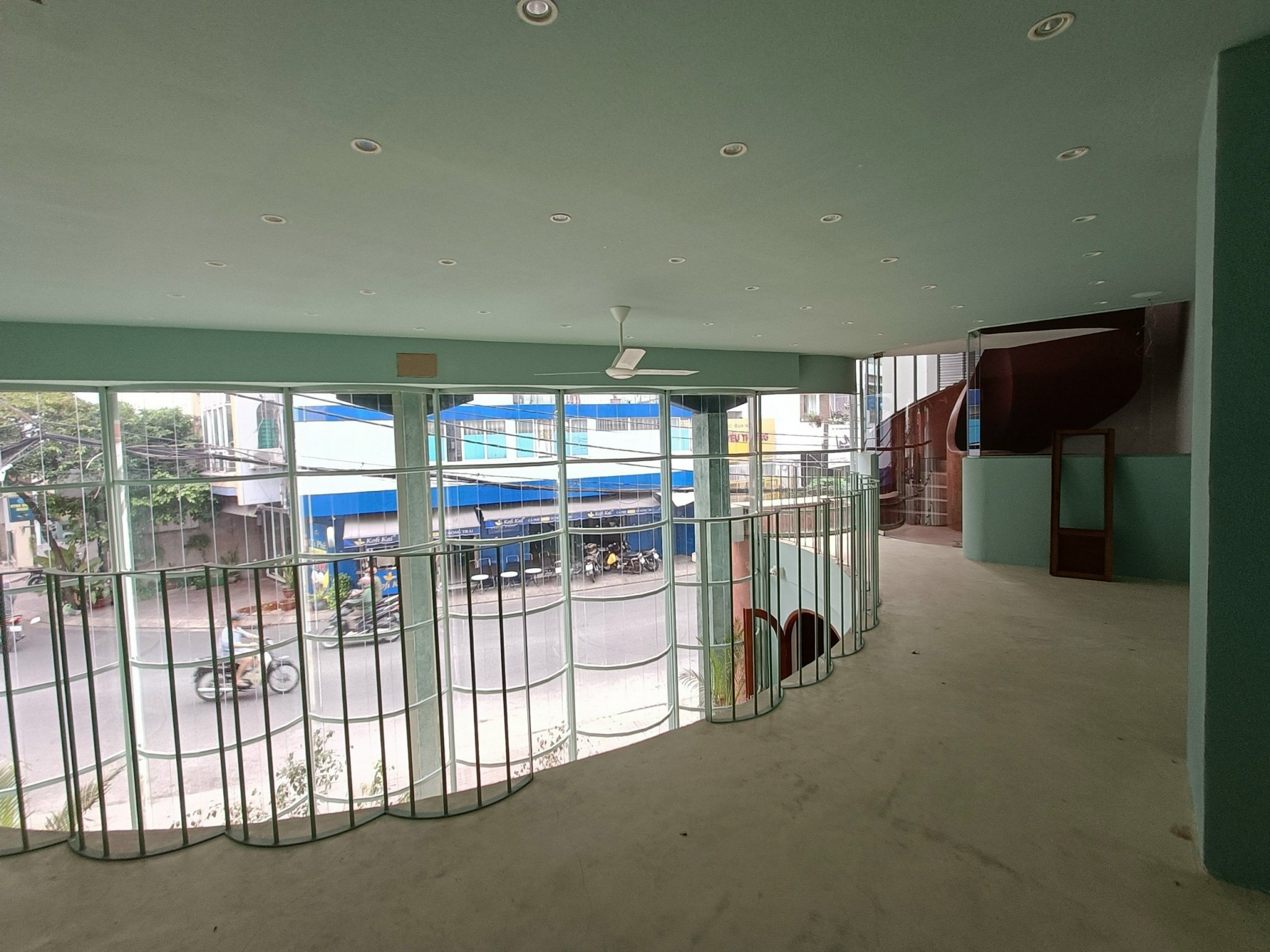 Cho thuê MB + Lửng Mặt tiền Đường  Bàu Cát 8, P.11, Quận Tân Bình.